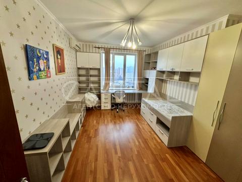 квартира за адресою Князів Острозьких вул. (Московська), 46/2