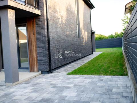 будинок за адресою Київ, Березова вул., 1