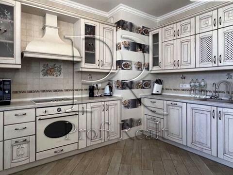 квартира за адресою Раїси Окіпної вул., 10