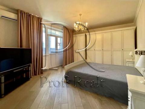 квартира за адресою Раїси Окіпної вул., 10