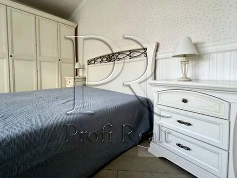 квартира за адресою Раїси Окіпної вул., 10