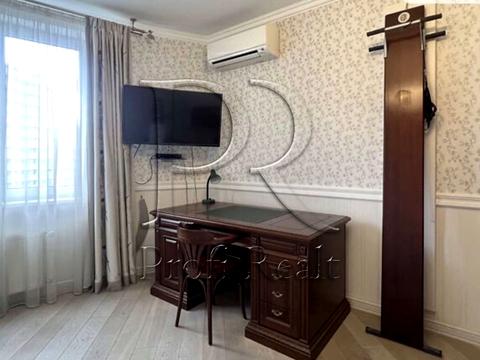 квартира за адресою Раїси Окіпної вул., 10