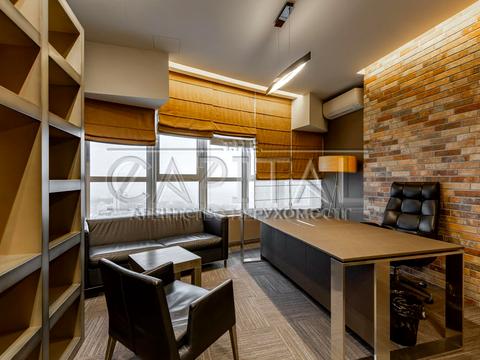 комерційна за адресою Кловський узвіз (Кловський), 7a