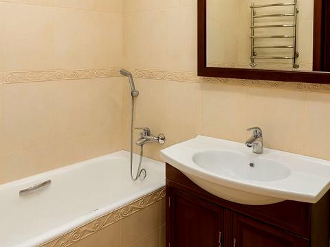 квартира за адресою Князів Острозьких вул. (Московська), 37/2