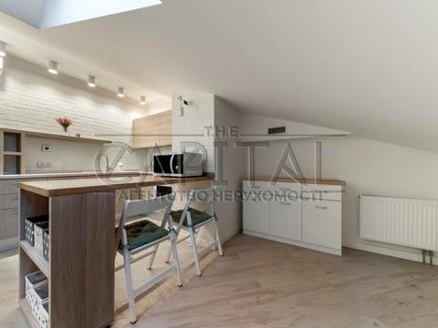 квартира за адресою Дегтярна вул., 10