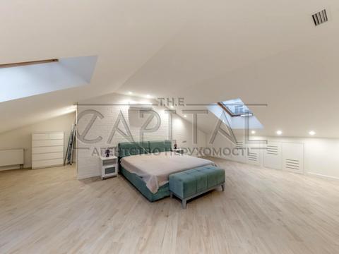 квартира за адресою Дегтярна вул., 10