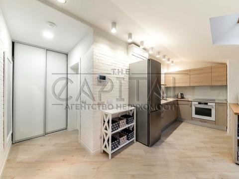 квартира за адресою Дегтярна вул., 10