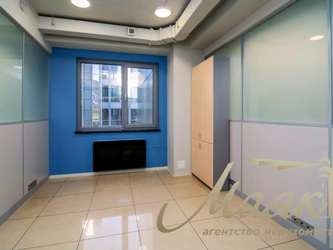 комерційна за адресою Спортивна пл., 3