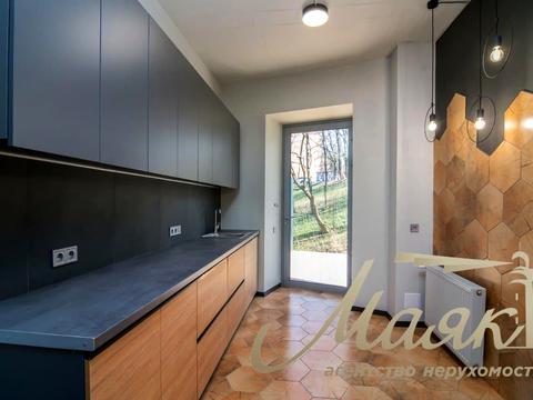 комерційна за адресою Спортивна пл., 3