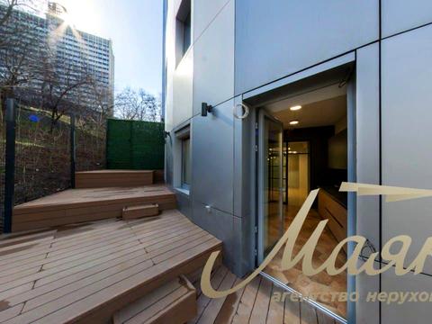 комерційна за адресою Спортивна пл., 3