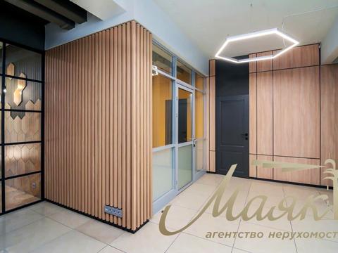 комерційна за адресою Спортивна пл., 3