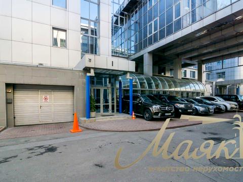 комерційна за адресою Спортивна пл., 3