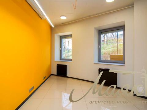 комерційна за адресою Спортивна пл., 3