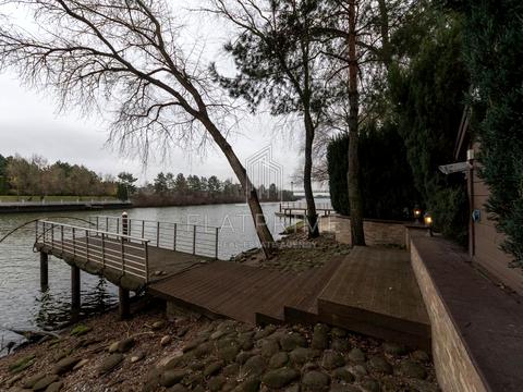 будинок за адресою Боброва, 1