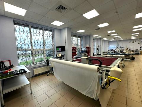 комерційна за адресою Олександра Мишуги вул., 2