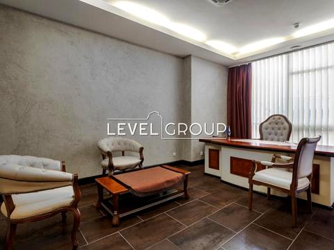 комерційна за адресою Київ, Валерія Лобановського просп. (Червонозоряний), 4-Б