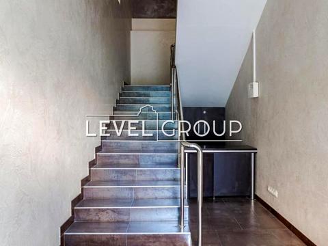 комерційна за адресою Валерія Лобановського просп. (Червонозоряний), 4-Б