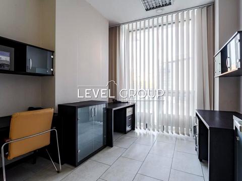 комерційна за адресою Валерія Лобановського просп. (Червонозоряний), 4-Б