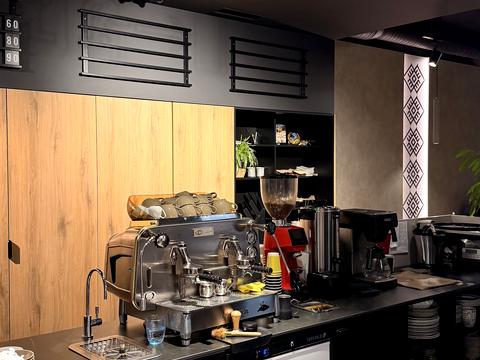 коммерческая по адресу Салютная ул., 2к6