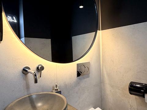 коммерческая по адресу Салютная ул., 2к6