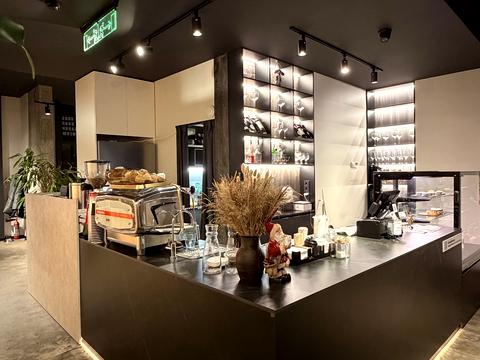 коммерческая по адресу Салютная ул., 2к6