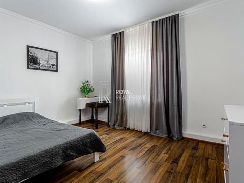 дом по адресу 2-га Садова ул.