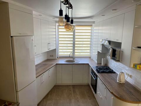 квартира за адресою Героїв Небесної Сотні просп., 32/1