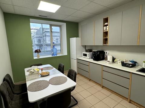 коммерческая по адресу Шелковичная ул., 42/44