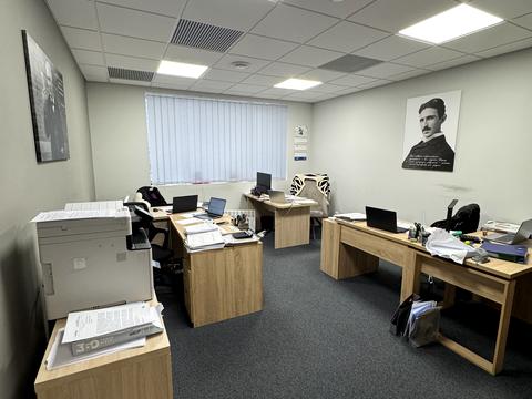 коммерческая по адресу Шелковичная ул., 42/44