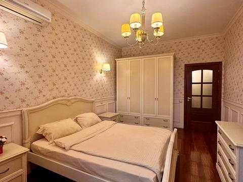 квартира за адресою Шота Руставелі вул., 44