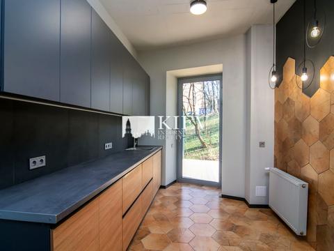 коммерческая по адресу Спортивная пл., 1