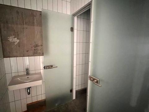 комерційна за адресою Антоновича вул. (Горького), 118