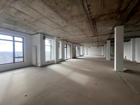 комерційна за адресою Антоновича вул. (Горького), 118