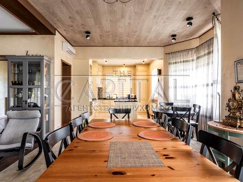 будинок за адресою Приозерна