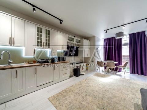 дом по адресу Івана Миколайчука