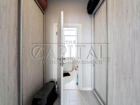 будинок за адресою Івана Миколайчука