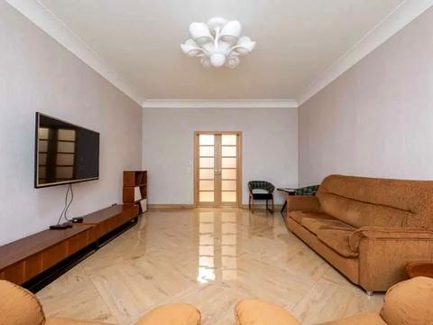 квартира за адресою Київ, Дніпровська набережна вул., 14