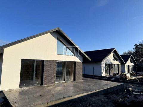 дом по адресу Пасічна