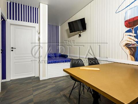 коммерческая по адресу Мрии ул. (Академика Туполева), 18-Д