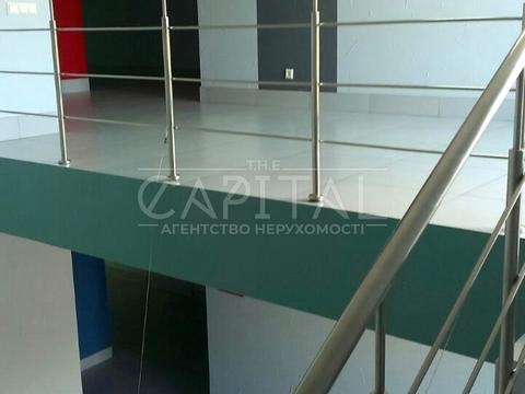 коммерческая по адресу Лесі Українки, 2