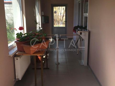 коммерческая по адресу Лесі Українки, 2