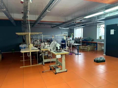 коммерческая по адресу Лесі Українки, 2