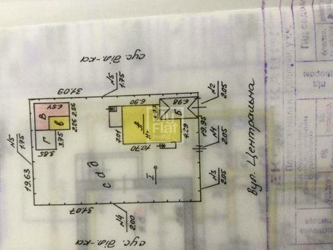 будинок за адресою Центральна вул.