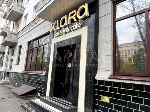 комерційна за адресою Липська вул., 12/5