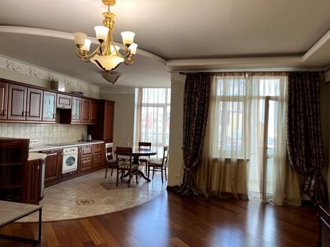 квартира за адресою Євгена Коновальця вул. (Щорса), 32-В