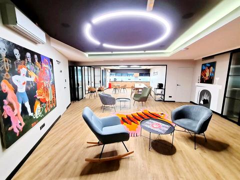 комерційна за адресою Воздвиженська вул., 41