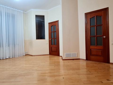 квартира за адресою Джона Маккейна вул. (Івана Кудрі), 39