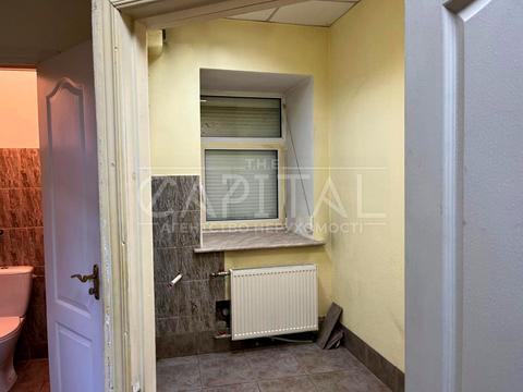 комерційна за адресою Басейна вул., 19