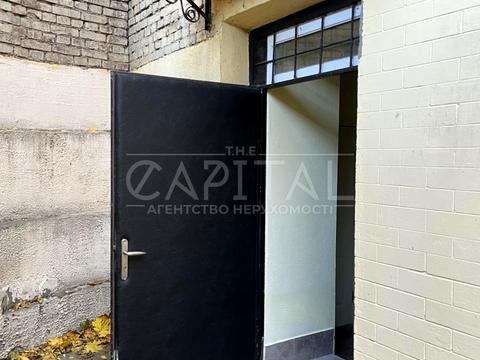 комерційна за адресою Басейна вул., 19