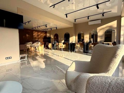 коммерческая по адресу Русановская набережная ул., 8